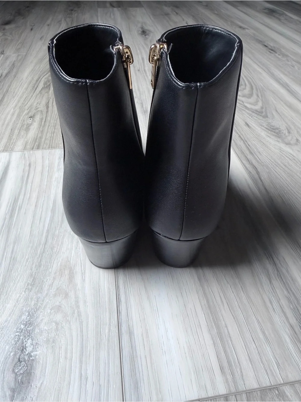 Coach Pacey Black Leather Pointed Toe Booties Women’s 7.5 Gold